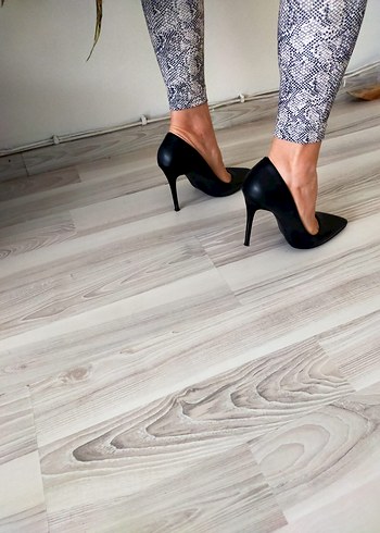 Siyah Rugan Tokalı Stiletto Topuklu Kadın Ayakkabı - Görsel 6