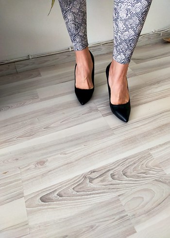 Siyah Rugan Tokalı Stiletto Topuklu Kadın Ayakkabı - Görsel 5