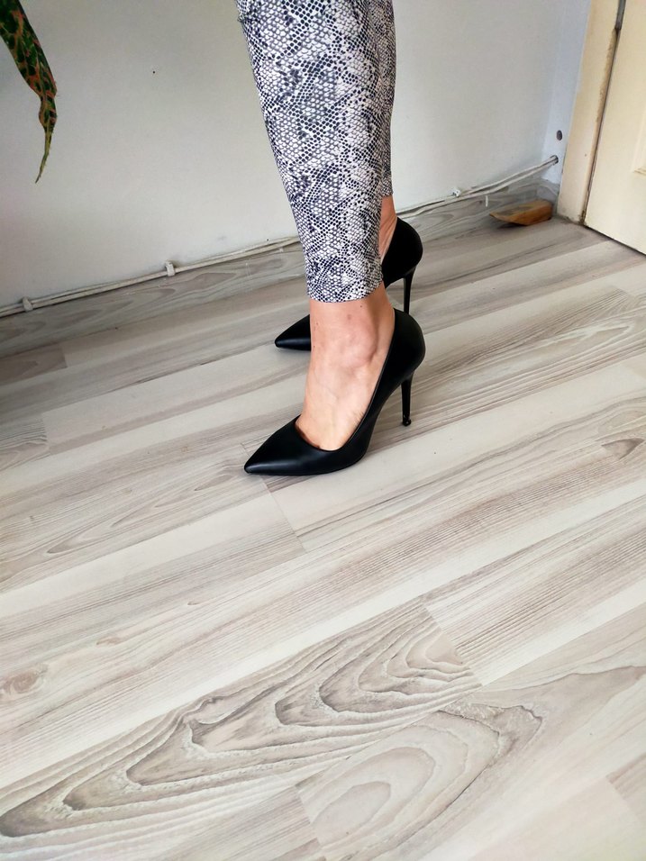 Siyah Rugan Tokalı Stiletto Topuklu Kadın Ayakkabı - Görsel 4