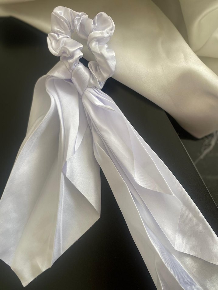 Beyaz İpeksi Kurdeleli Kadın Saç Aksesuarı - Görsel 2
