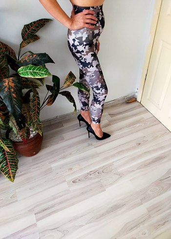 Gri Kamuflaj Desenli Kadın Tayt - Görsel 2