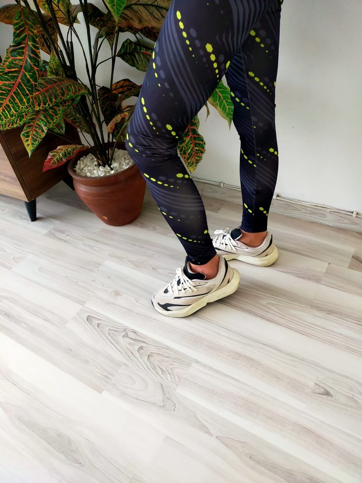 Renkli Bağcıklı Kadın Spor Taytı - Görsel 3