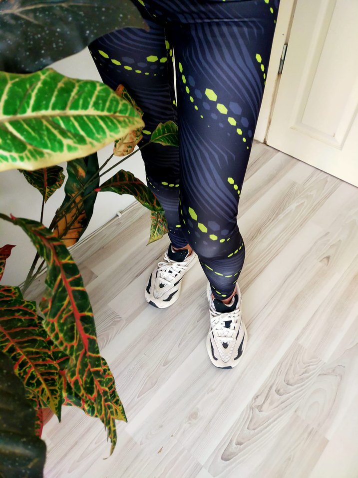 Renkli Bağcıklı Kadın Spor Taytı - Görsel 2