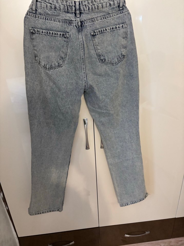 Zara Gri Yırtık Detaylı Bol Kesim Kadın Kot Pantolon - Görsel 5