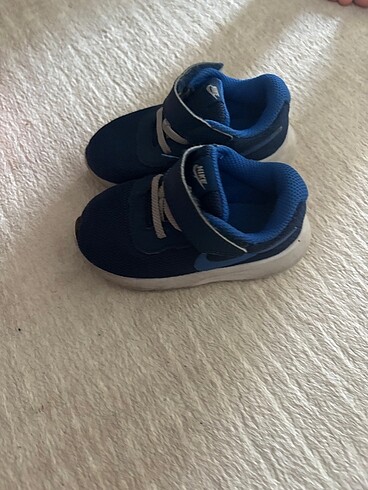 Nike spor ayakkabı