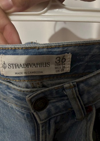 Stradivarius Stradivarius D98 model jean