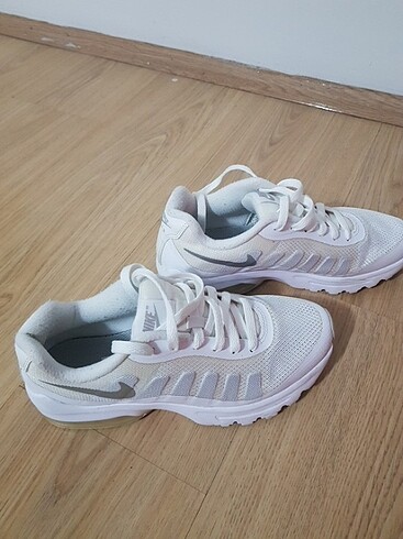 Nikeee