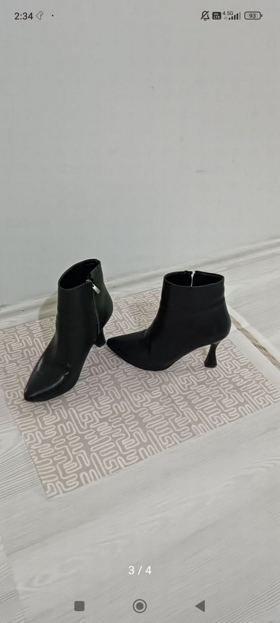 Siyah Topuklu Kadın Bot - Görsel 3