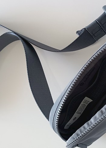 Gri Fermuarlı Kadın Bel Çantası every - Görsel 2