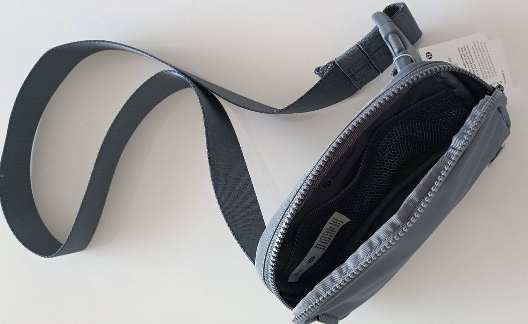 Gri Fermuarlı Kadın Bel Çantası every - Görsel 2