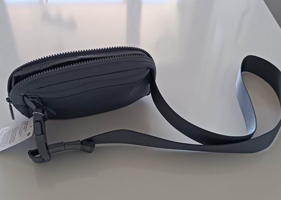 Gri Fermuarlı Kadın Bel Çantası every - Görsel 3