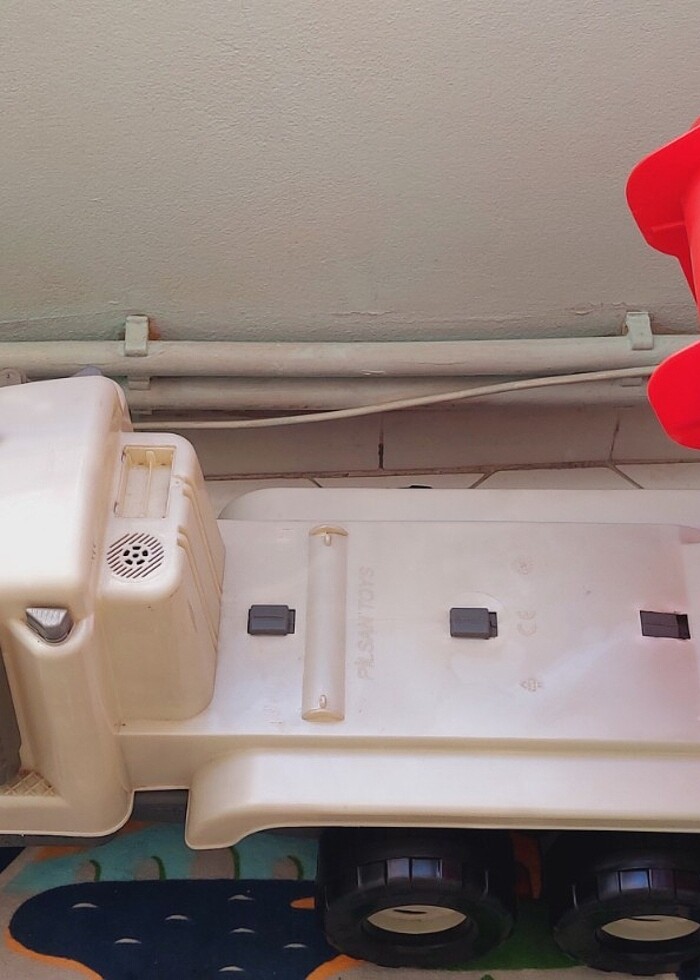 Oyuncak kamyon  - Görsel 2