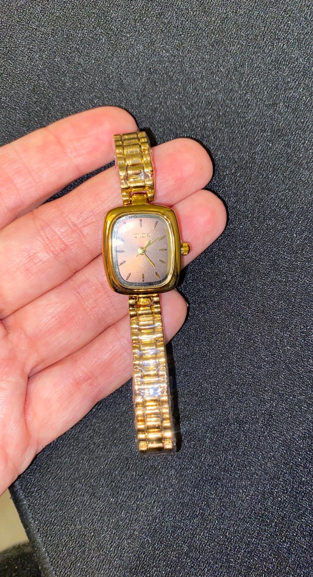 Retro Ciloa Kadın Klasik Altın Renkli Kol Saati - Görsel 3