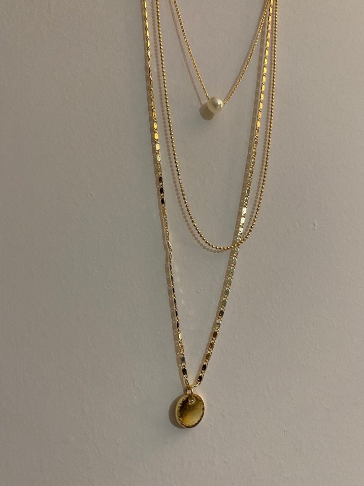 Uzun Zincir Detaylı Altın Kadın Kolye - Görsel 2