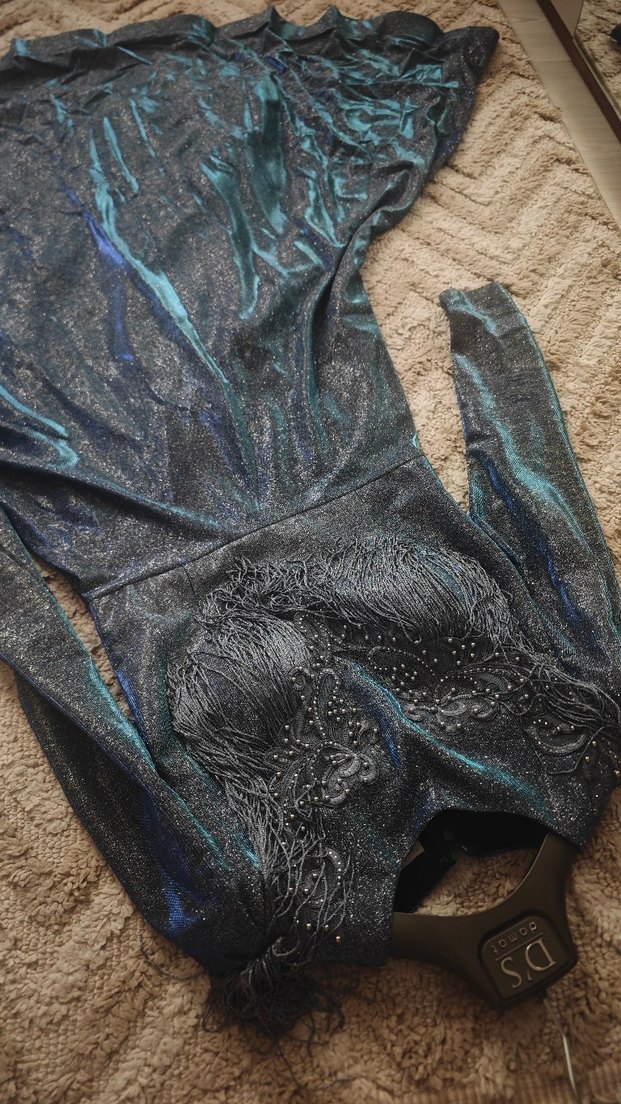 işlemeli vatkalı simli abiye - Görsel 4