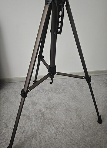 Diğer Addison Tripod 