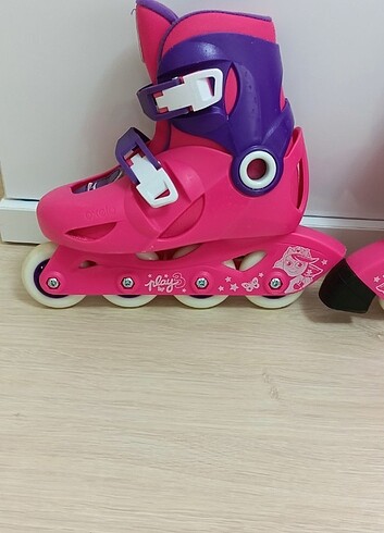 32 Beden pembe Renk Decathlon paten.dizlik kolluk bileklik dahil