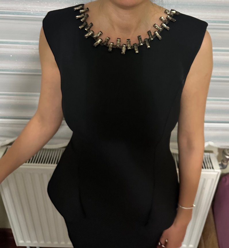 Zara Siyah Midi Elbise - Görsel 2