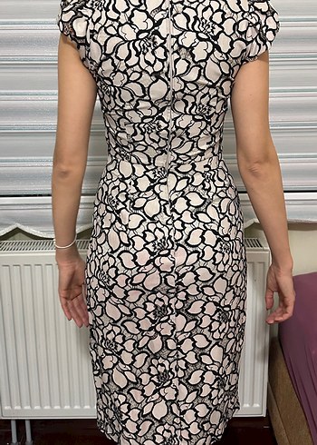 Dantel Detaylı Midi Midi Beyaz V Yaka Elbise - Görsel 5