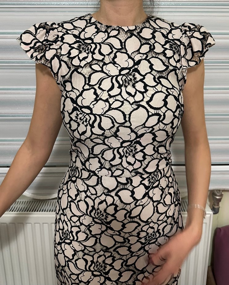 Dantel Detaylı Midi Midi Beyaz V Yaka Elbise - Görsel 2