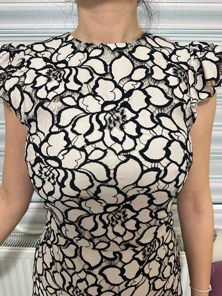 Dantel Detaylı Midi Midi Beyaz V Yaka Elbise - Görsel 3