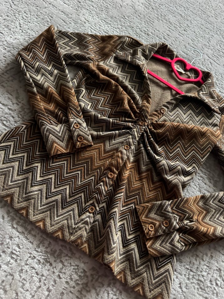 Düğmeli V Yaka Uzun Kollu Bohem Kadın Gömlek - Görsel 3