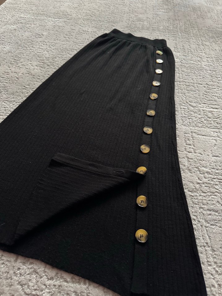 Düğmeli Siyah Uzun yün Kadın Etek - Görsel 2