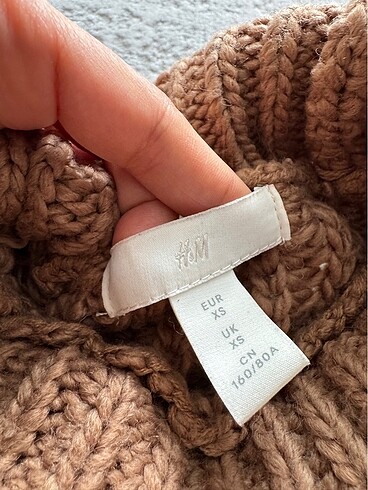 H&M H&M toprak rengi örtü kazak