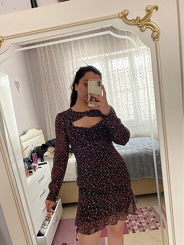 Şifon çiçekli mini elbise