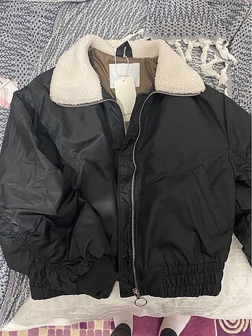 m Beden siyah Renk Bershka bomber ceket