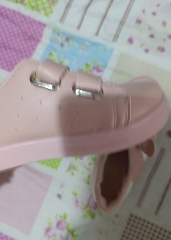 Diğer Kız Çocuk Pudra Pembe Cırt Cırtlı Spor Ayakkabı