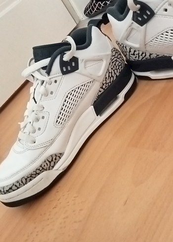 Yılan Desenli Beyaz Spor Ayakkabısı - Görsel 2