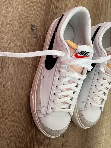 40 Beden beyaz Renk Nike 40 numara
