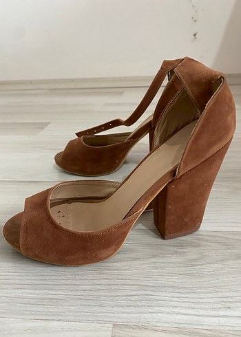Tarçın Süet Kadın Topuklu Ayakkabı - Görsel 3