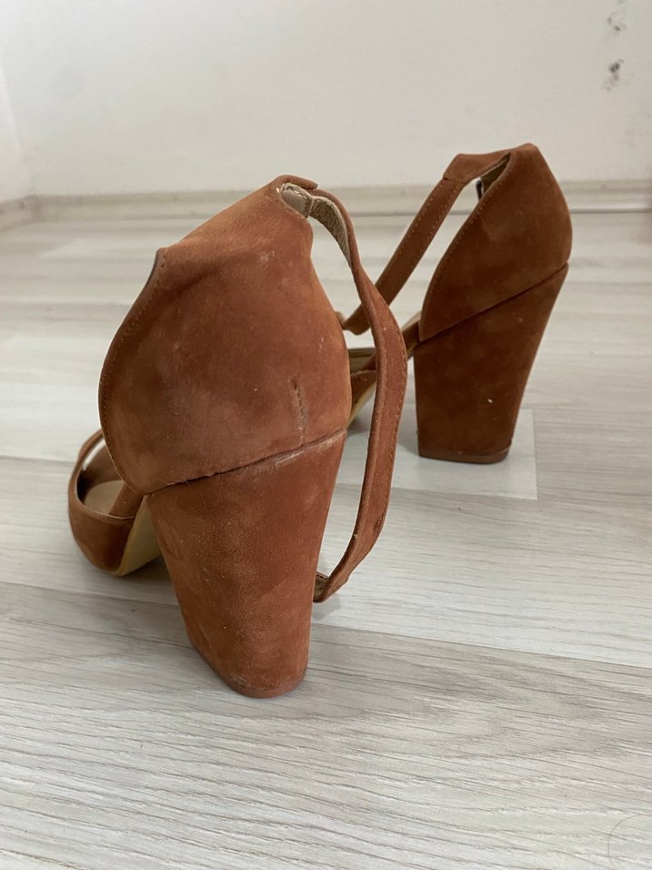 Tarçın Süet Kadın Topuklu Ayakkabı - Görsel 2