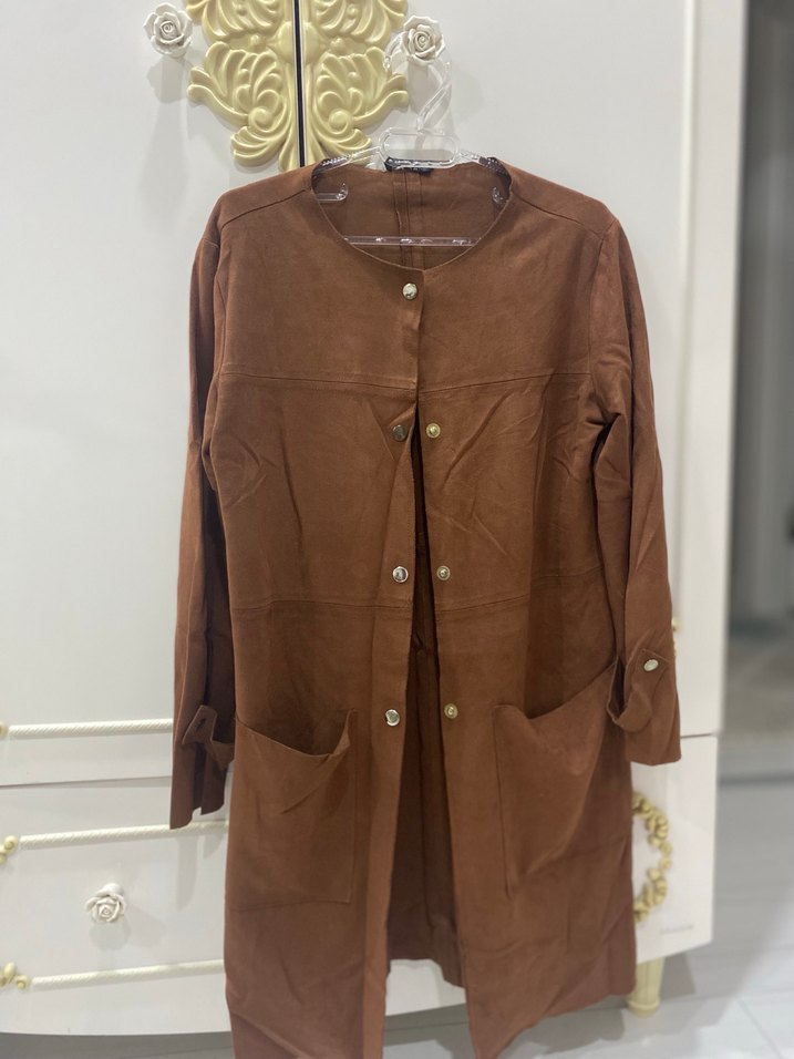 Düğmeli Kahverengi Süet Kadın trenç - Görsel 2