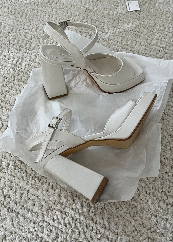 Topuklu ayakkabı - Görsel 2