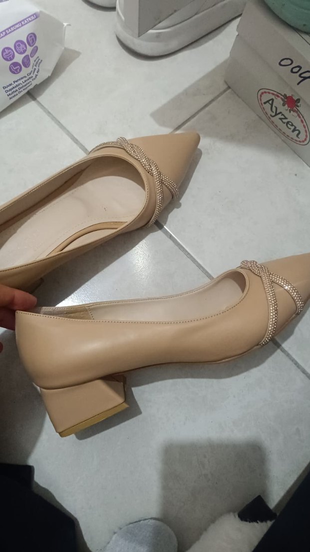 Bej Deri Bağcıklı Stiletto Kadın Ayakkabı - Görsel 2