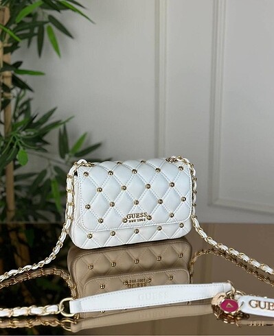 Guess Guess kadın çanta