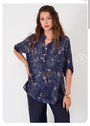 Lacivert Batik Desenli V Yaka Kadın Gömlek - Görsel 3