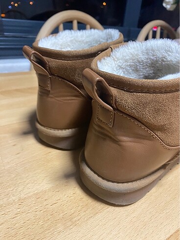 40 Beden Ugg bot