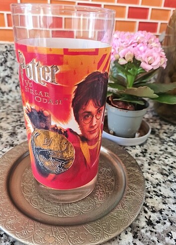Beden kırmızı Renk Harry Poterr bardağı