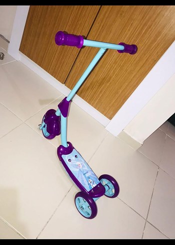  Beden Pembe 3 Tekerlekli Mini Scooter