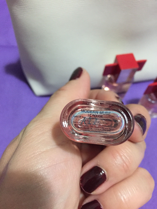 Son 2 adet estee lauder modern muse le rouge 4 ml