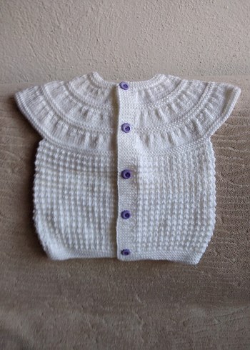 Kız Çocuk Beyaz Örgü Kolsuz Hırka - Görsel 3