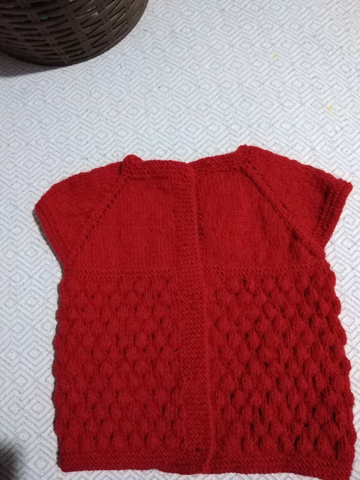 Kız Çocuk Kırmızı Örgü Kolsuz Hırka - Görsel 4