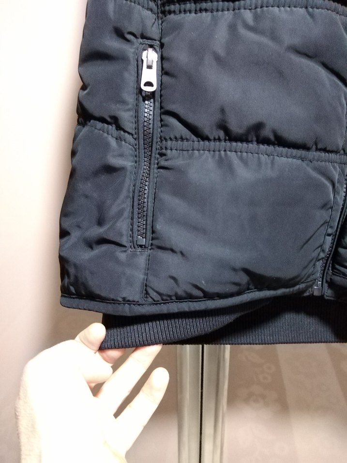 Siyah Yüksek Yakalı Tokalı Kadın Yelek - Görsel 2