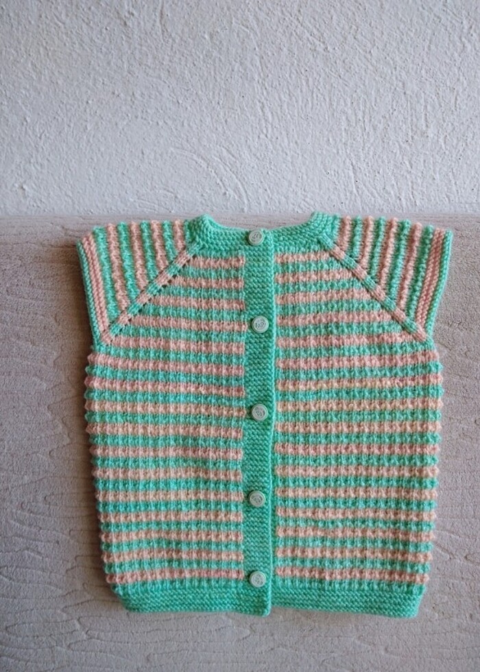 El örgüsü bebek yeleği  - Görsel 3