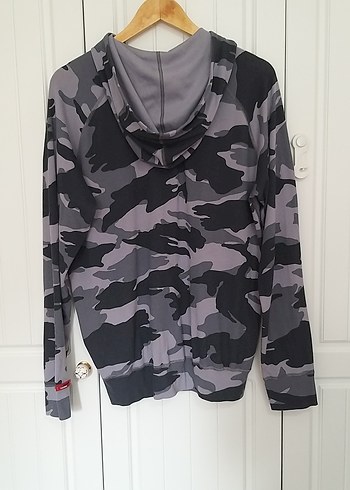 Gri Kamuflaj Desenli Kapüşonlu Sweatshirt - Görsel 2