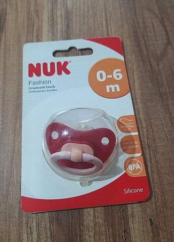 Nuk emzik